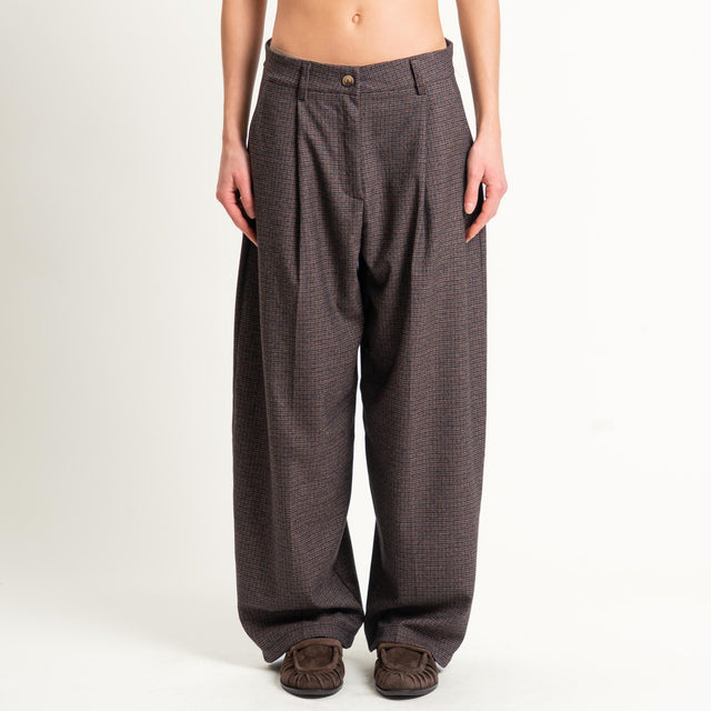 Zeroassoluto-Pantalone GENNY comfort elasticizzato - micro pied de poule beige/vino