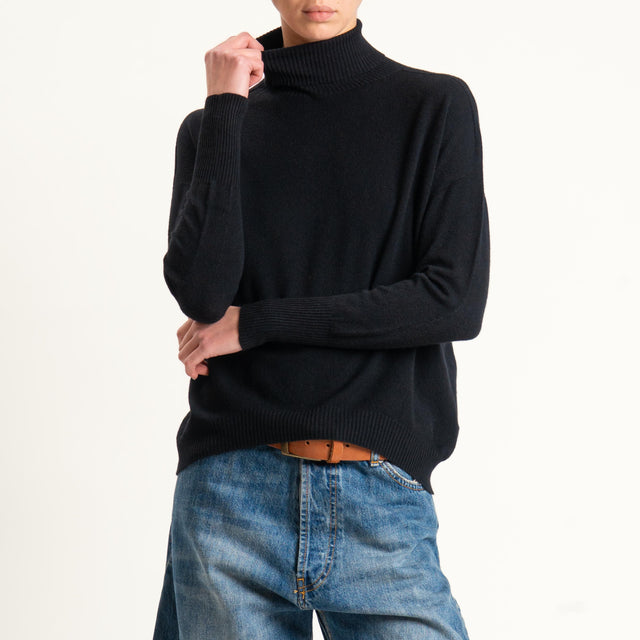 Zeroassoluto-Maglia collo alto bordi a costine - nero