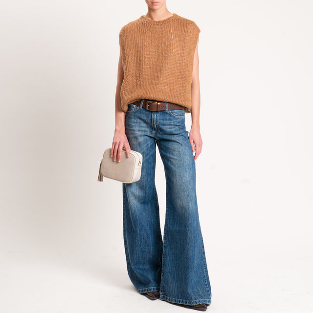 Zeroassoluto-Maglia mohair smanicata - camel