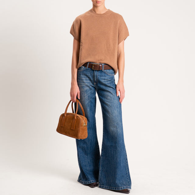 Zeroassoluto-Maglia smanicata 100% lana - camel