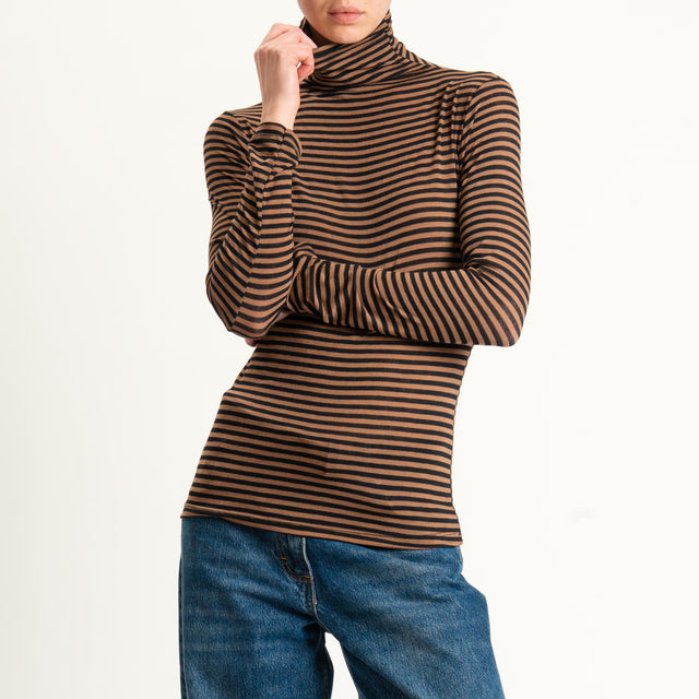 Zeroassoluto-Maglia collo alto MISTO CASHMERE ultra light - cuoio/nero