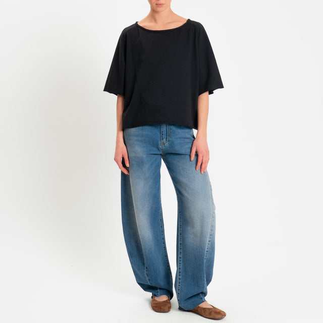 Zeroassoluto-Felpa light taglio vivo manica scesa - nero