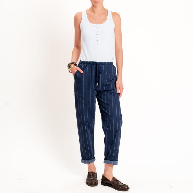 Zeroassoluto-Pantalone BAYA con elastico fantasia - gessato blu/bianco
