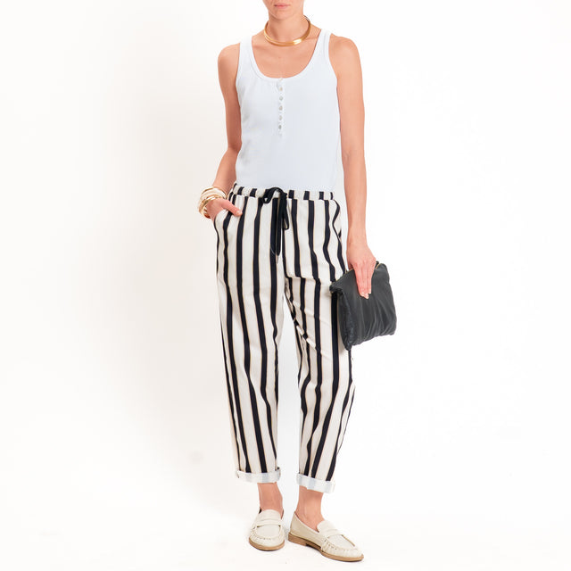 Zeroassoluto-Pantalone BAYA con elastico fantasia - riga larga latte/nero/sand