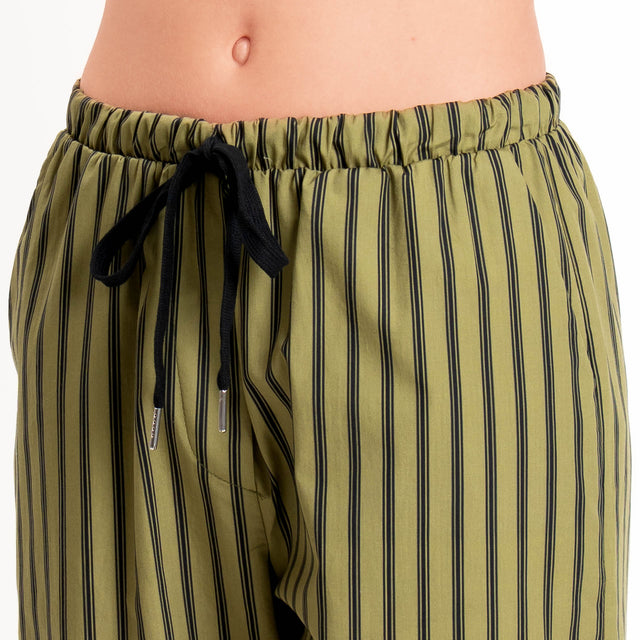Zeroassoluto-Pantalone BAYA con elastico fantasia - righe olive/nero