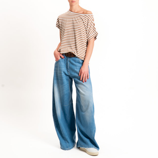 Zeroassoluto T-shirt a righe scatola in jersey - cuoio/latte