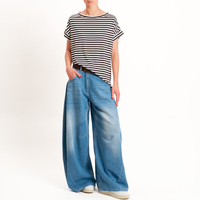 Zeroassoluto T-shirt a righe scatola in jersey - moro/latte