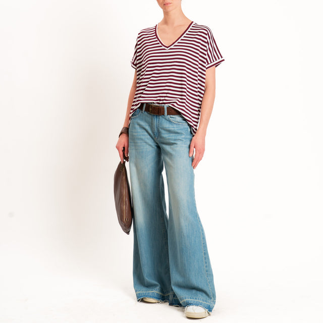 Zeroassoluto-T-shirt a righe scollo a v in jersey di viscosa elasticizzata - vino/latte