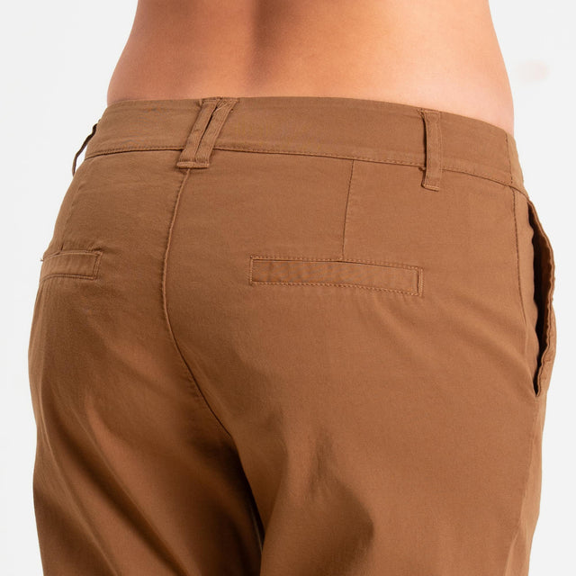 Zeroassoluto- Pantalone LOIS chino cotone elastici - sughero