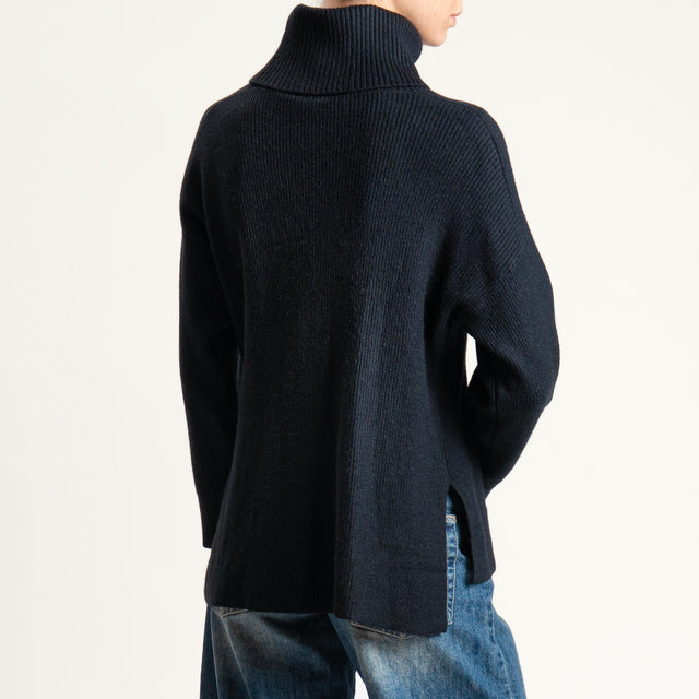 Zeroassoluto-Maglia costa inglese collo alto spacchi laterali - nero