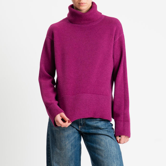 Zeroassoluto-Maglia scatola collo ad anello fondo cannolé  - ciclamino