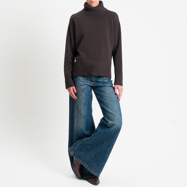 Zeroassoluto-Maglia scatola collo ad anello fondo cannolé - cioccolato