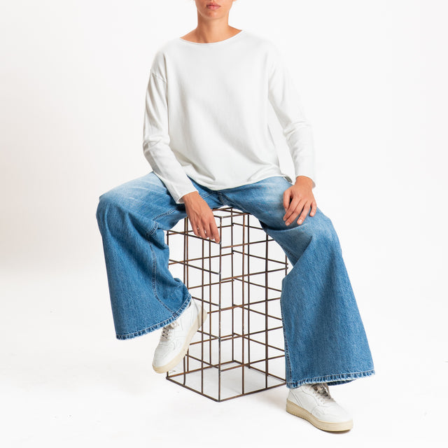 Zeroassoluto-Maglia girocollo spacchi laterali - panna