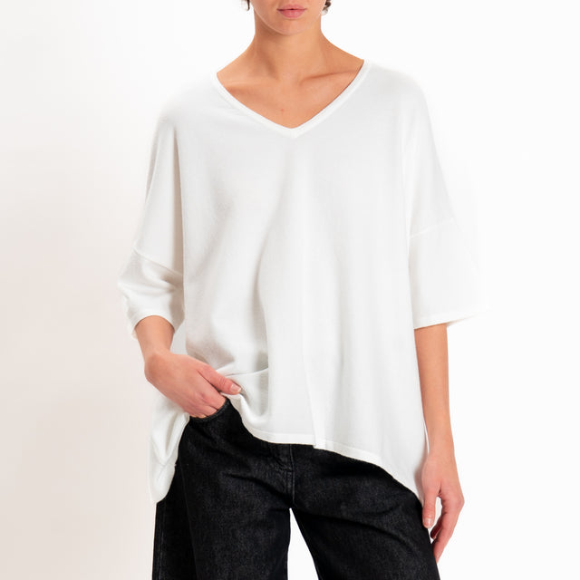 Zeroassoluto-Maglia over scollo a v - panna