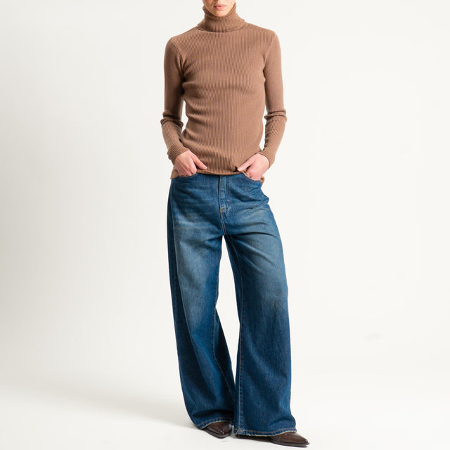 Zeroassoluto-Maglia collo alto a costine - camel
