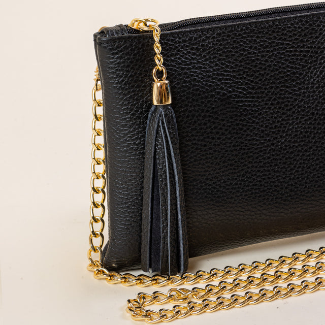 W by whitemood- Pochette with tassels - black